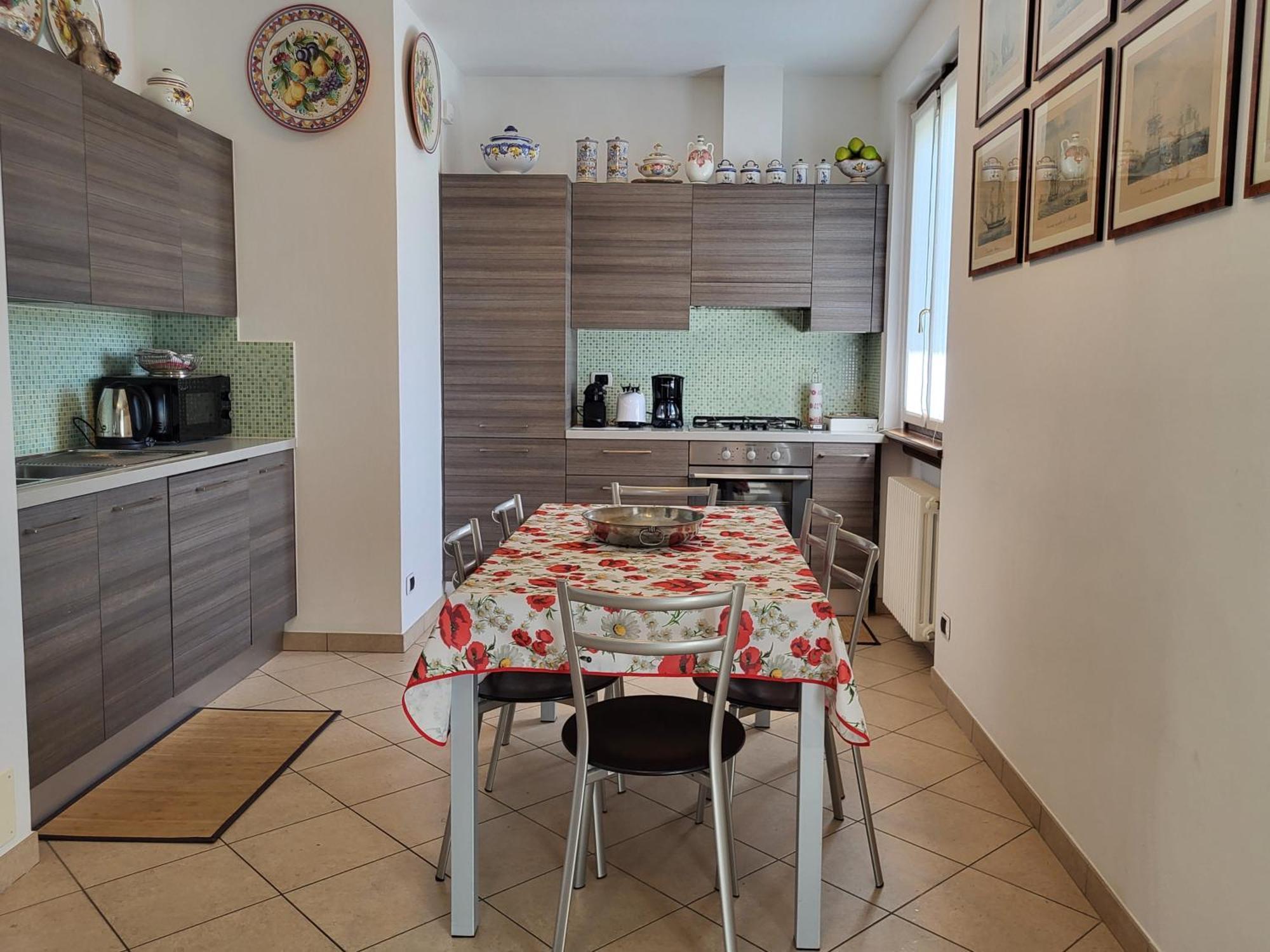 Casa Intignano - Appartamento Con Terrazzo Vista Lago Тремецо Екстериор снимка